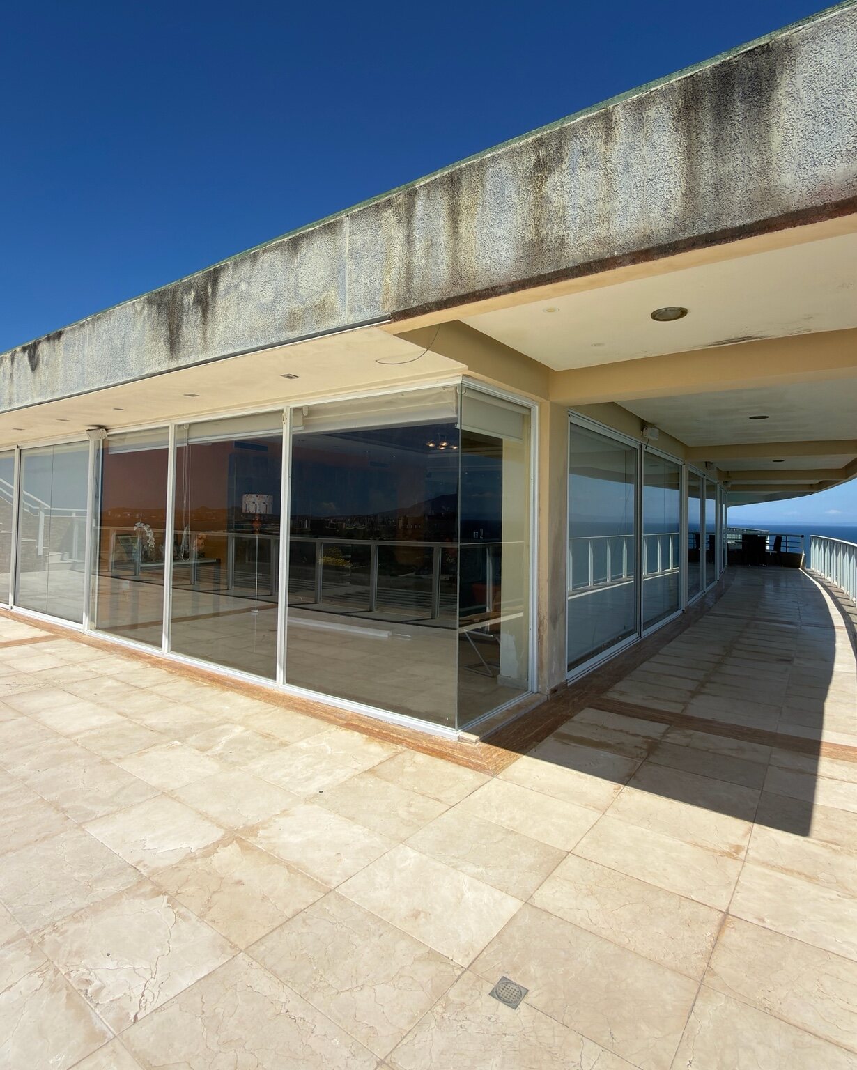 Terraza descubierta de gran amplitud